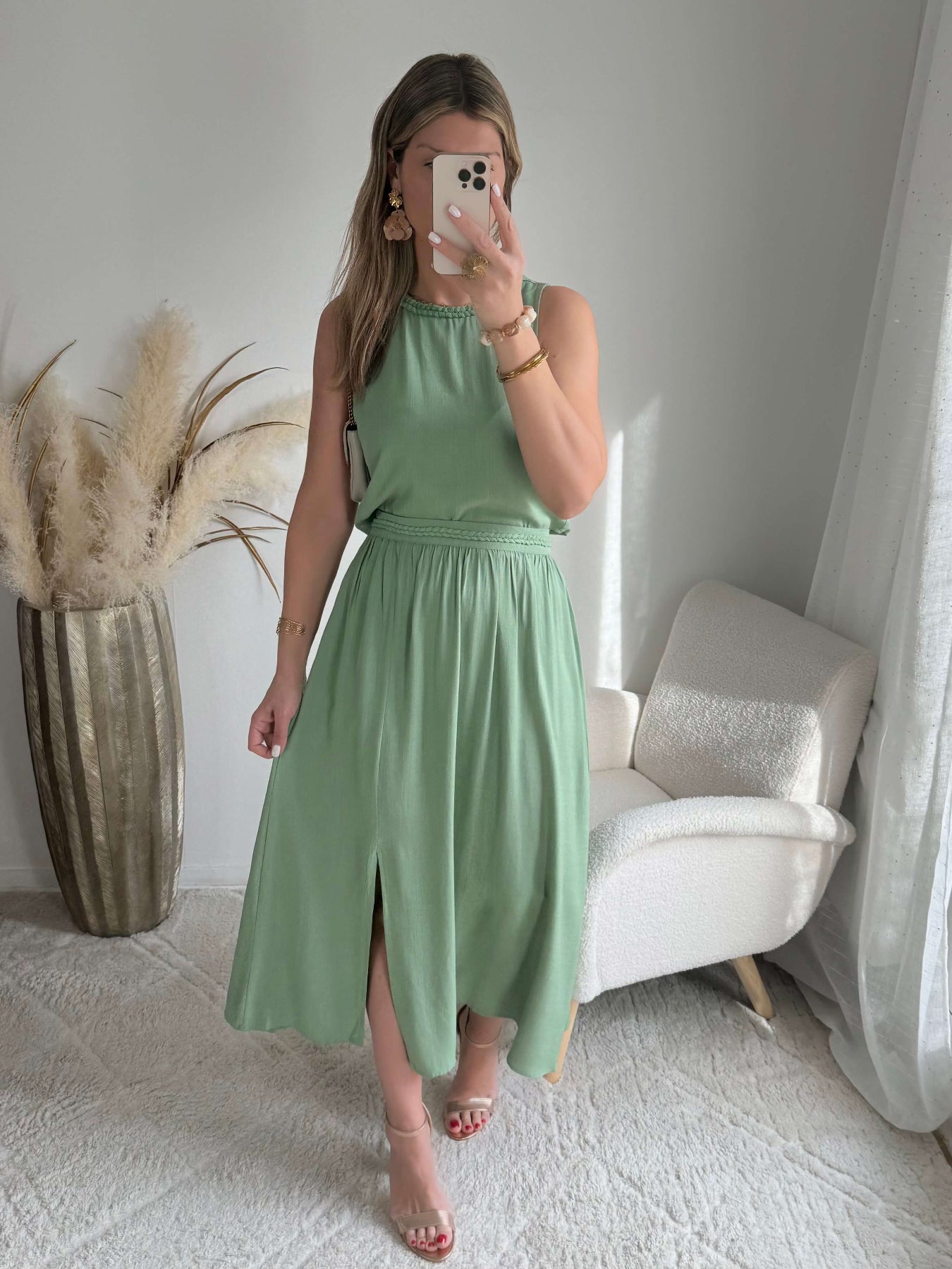 Ensemble femme vert sauge Lola avec haut fluide et jupe midi taille élastique