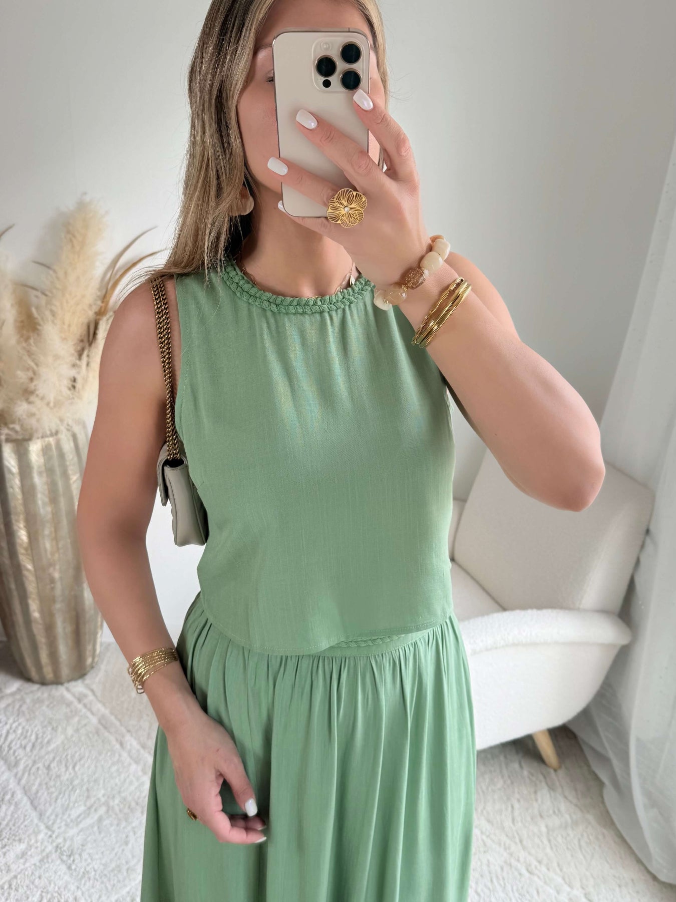Ensemble femme vert sauge Lola avec haut fluide et jupe midi taille élastique