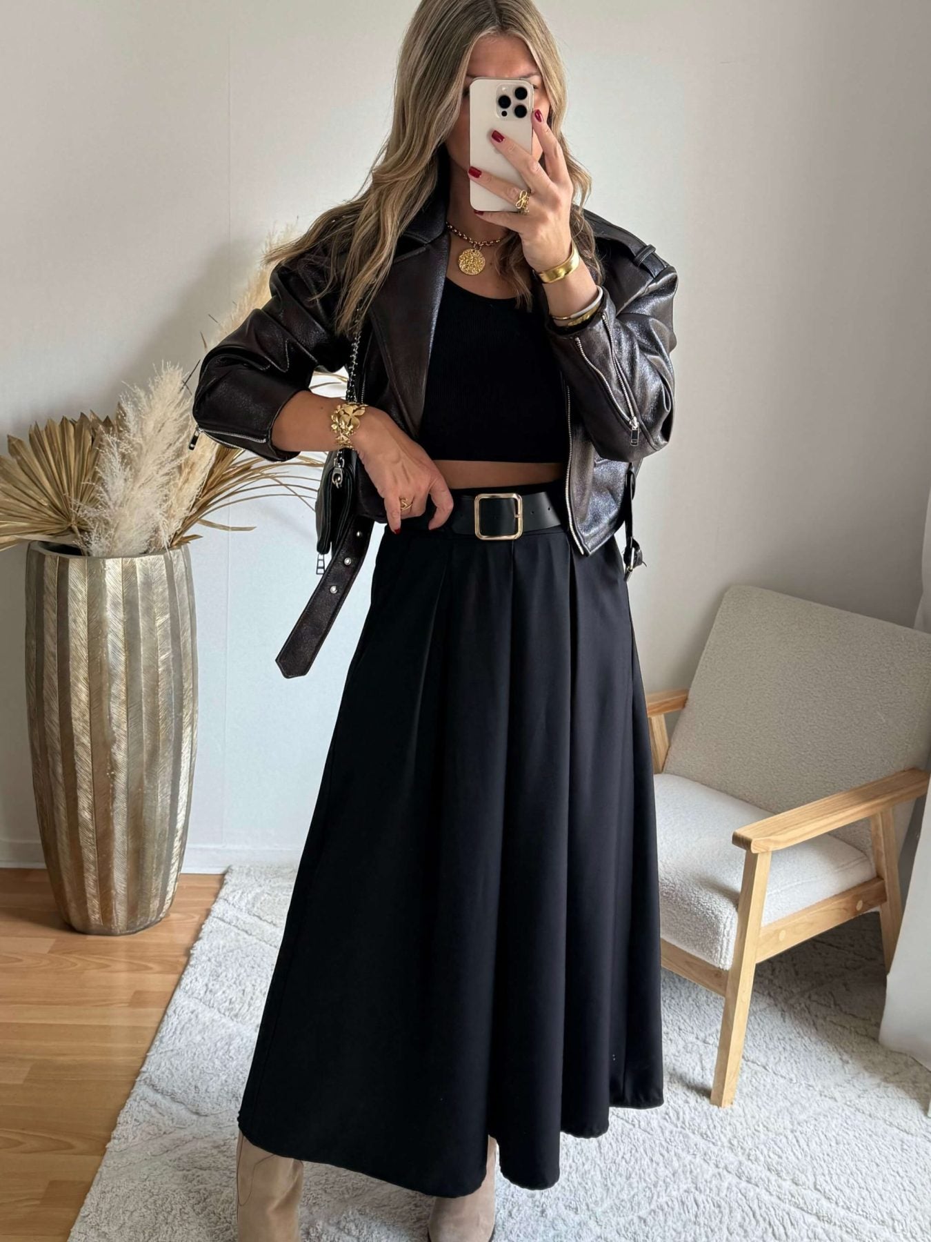 Jupe noire à poches