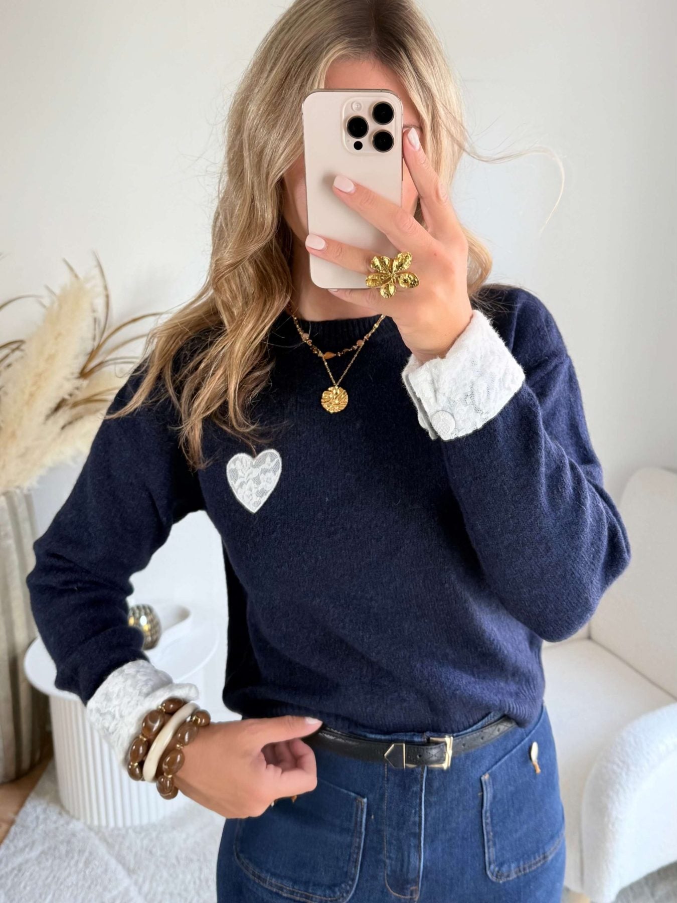 Pull marine dentelle coeur