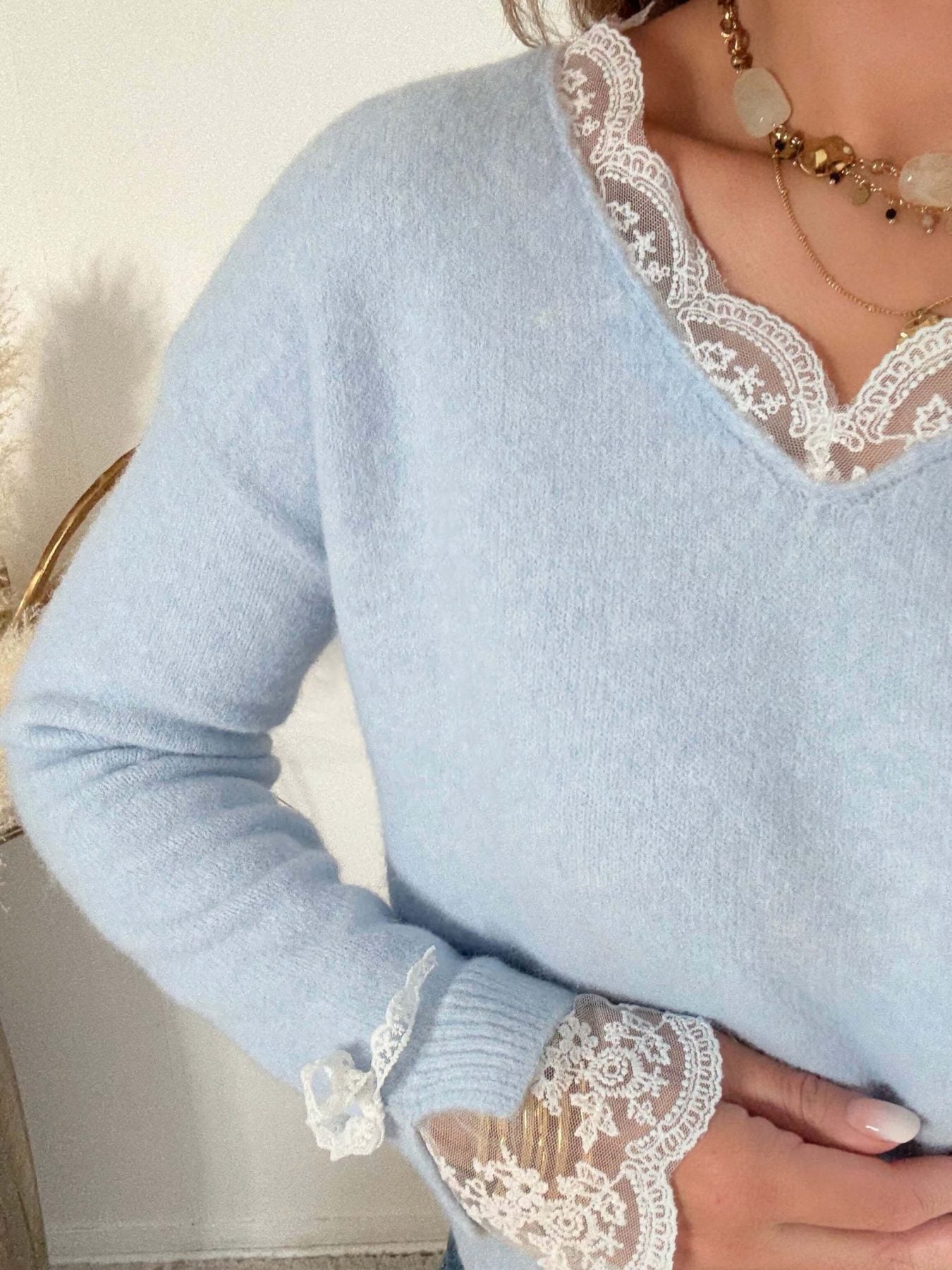 Pull bleu poudré dentelle - Elina