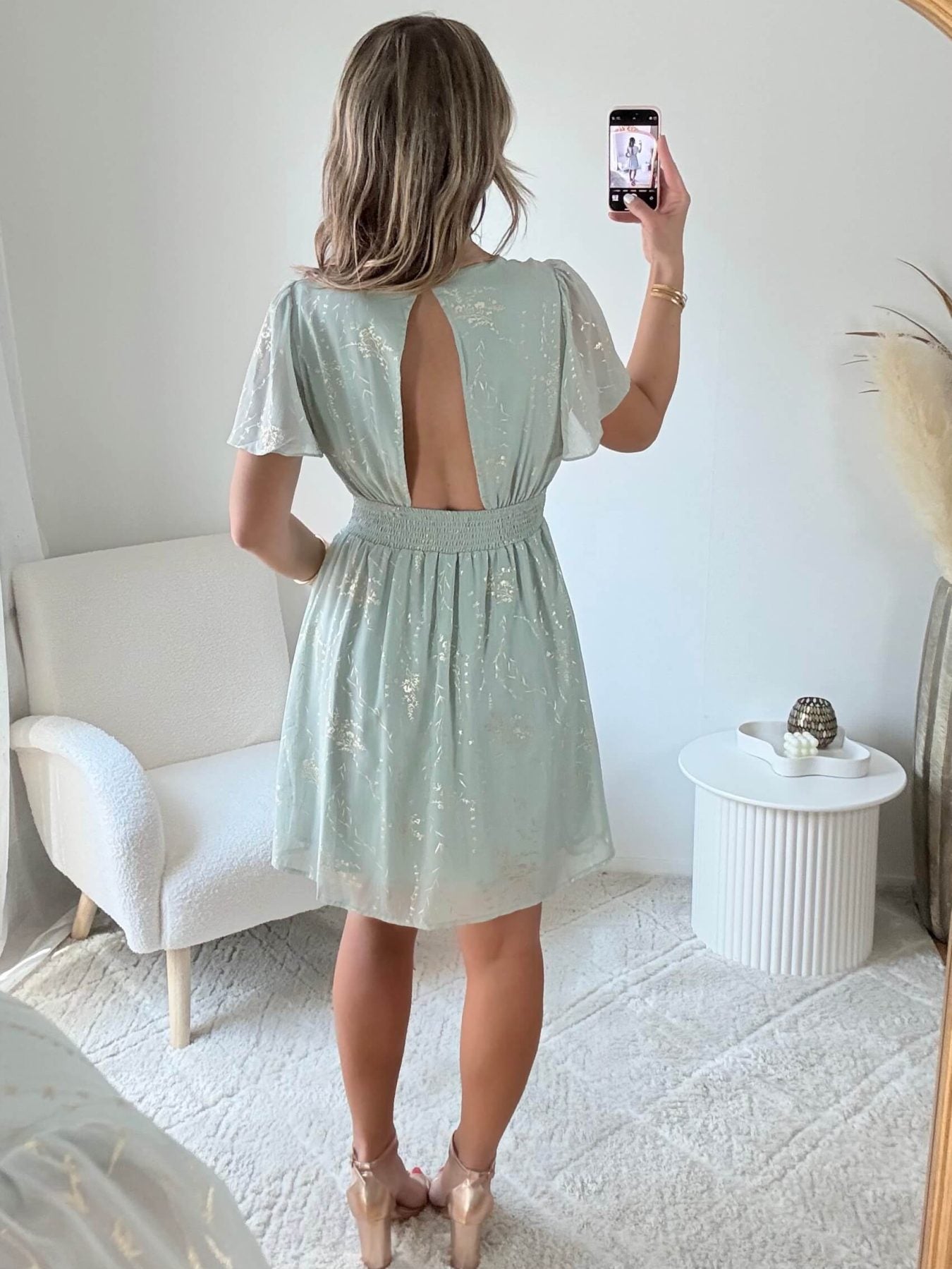 Robe dos nu verte dorée - Jeanne