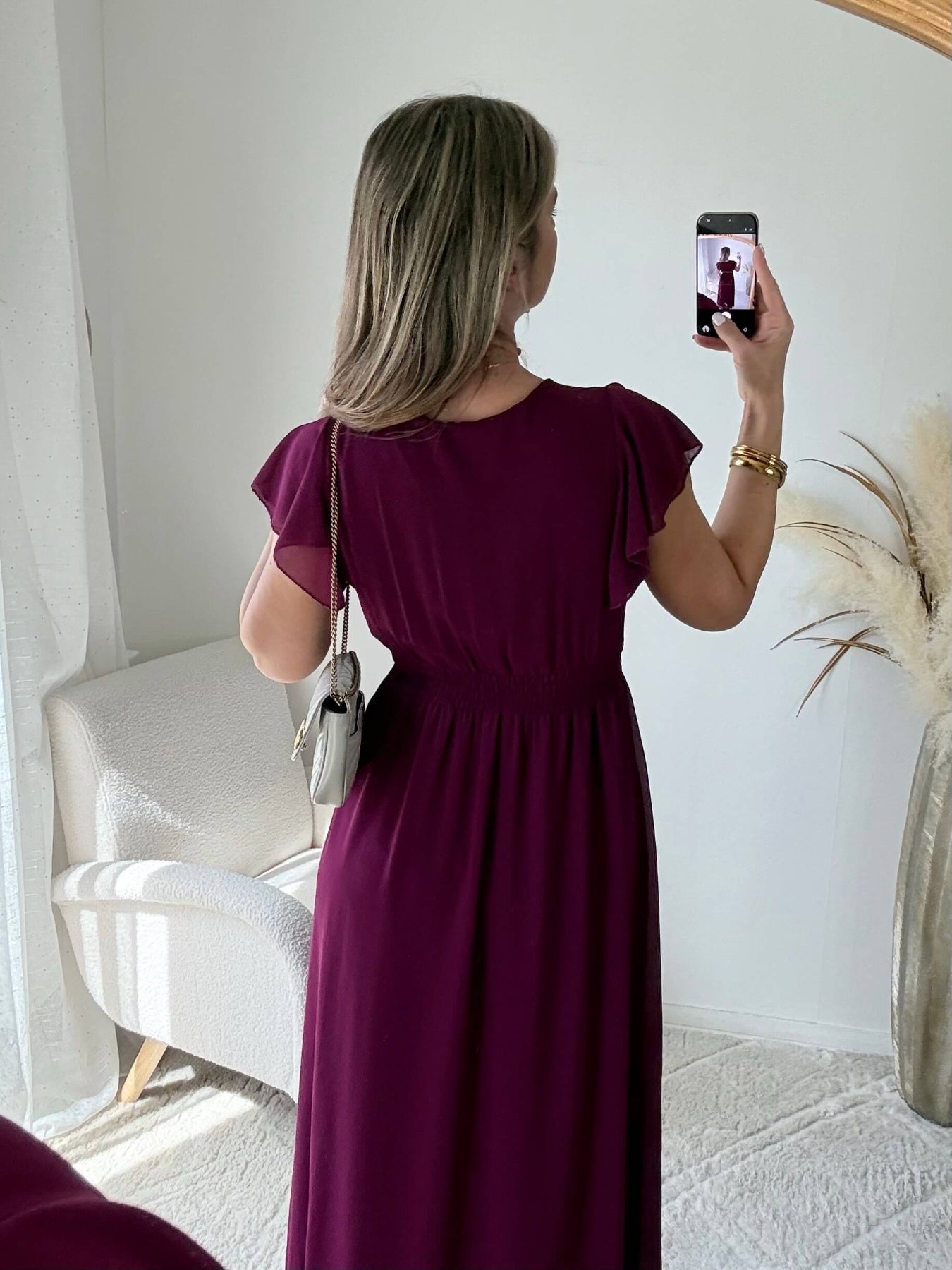 Robe longue prune élégante fluide manches courtes et fente sur la jambe Severina