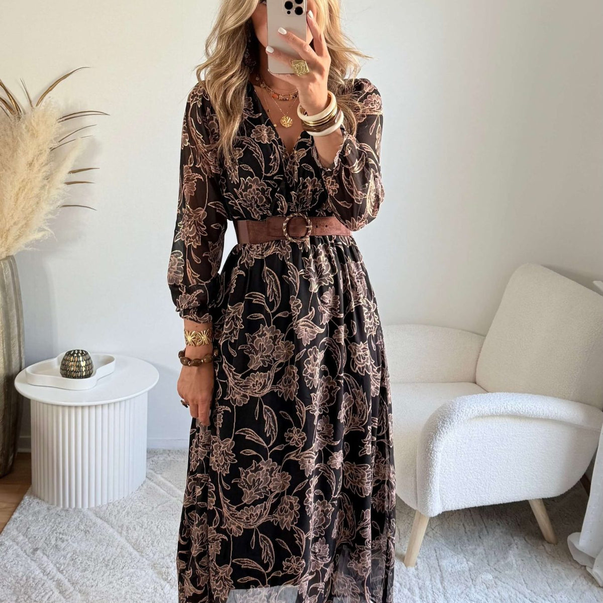 Robe Taille XL Motif Lys Marron - Marque Lily, Occasion Très Bon état, Coupe Régulière