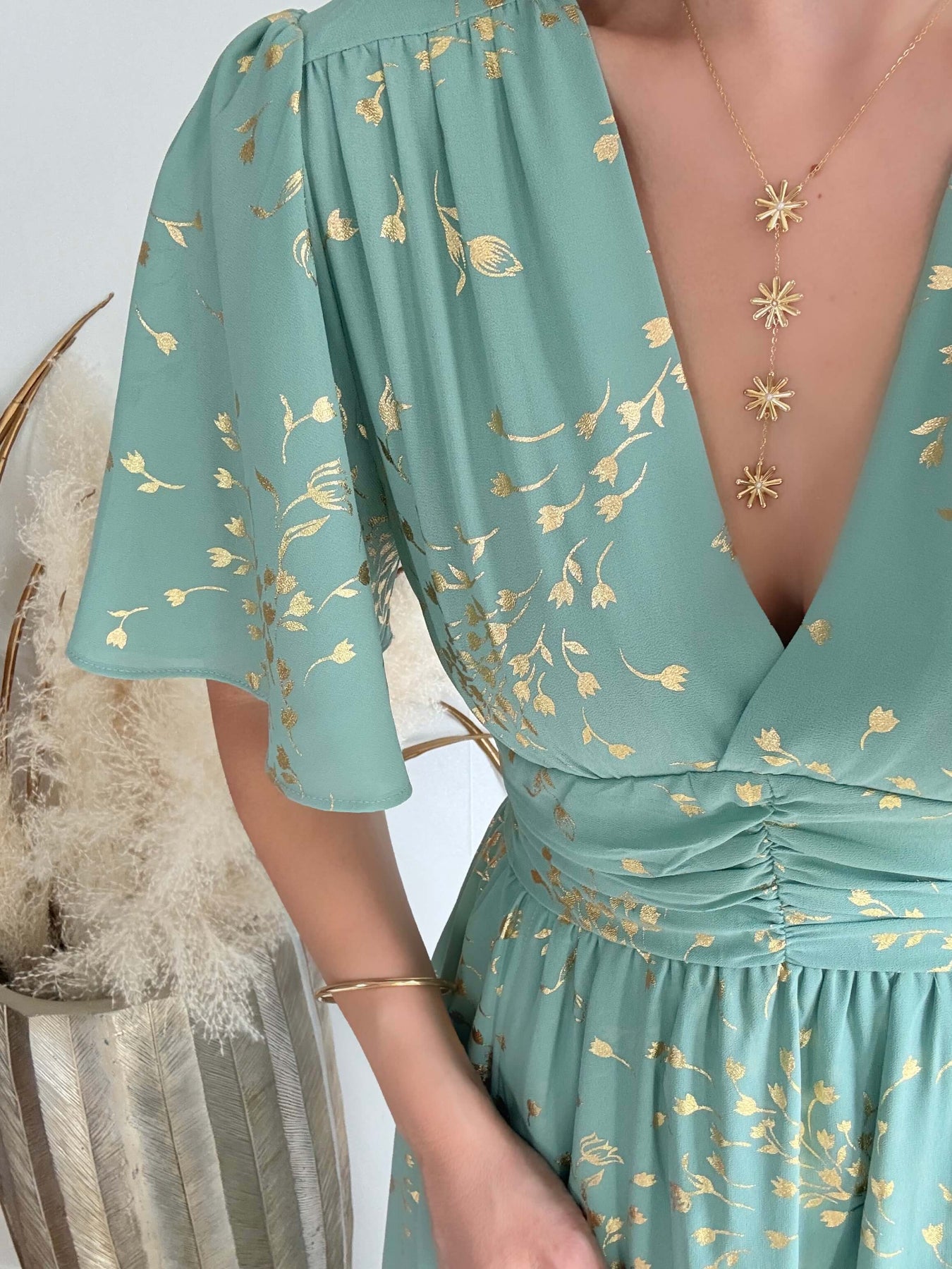 Robe longue vert sauge dorée Inès fluide du S au 4XL cérémonie