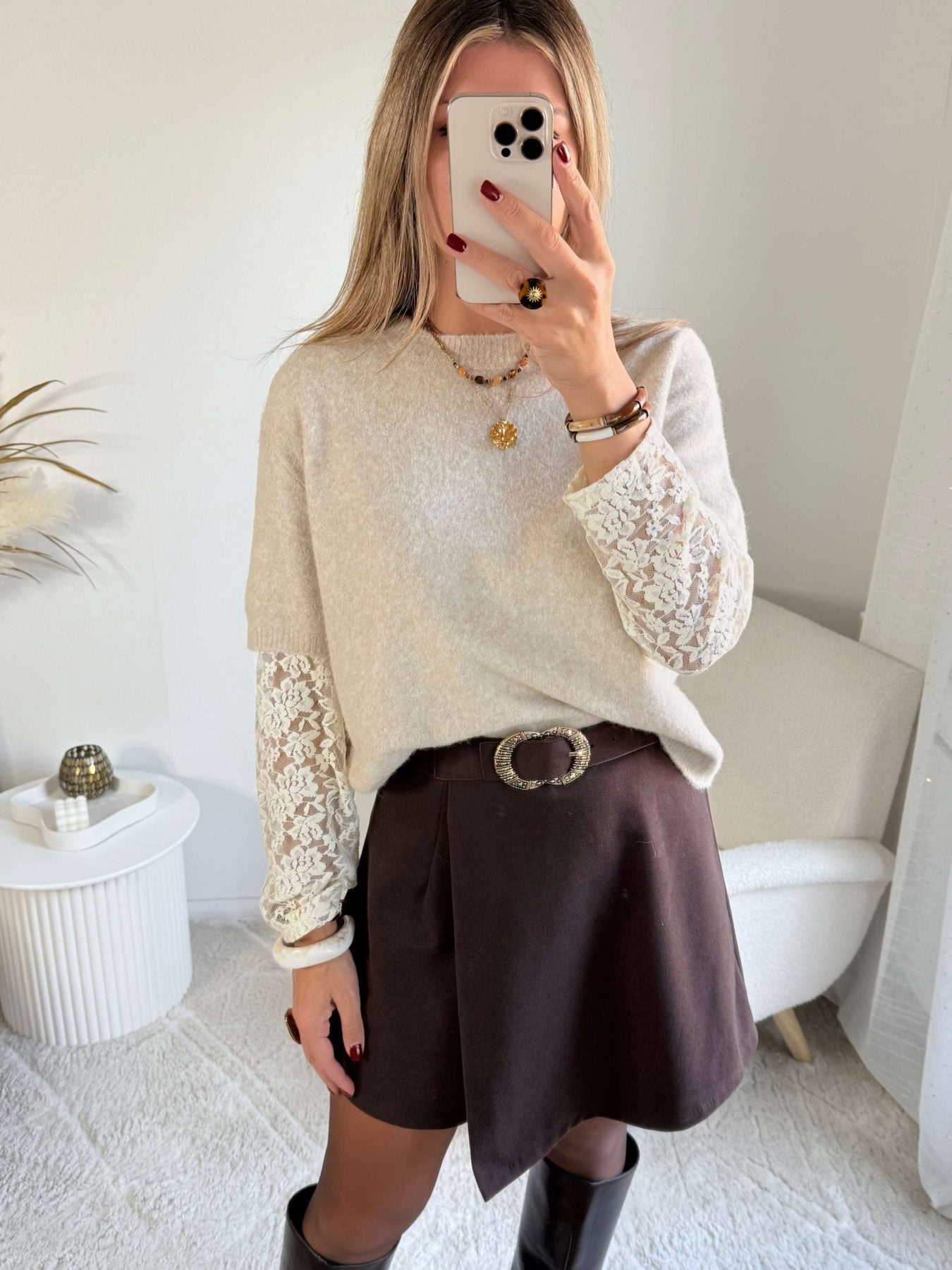 Pull manches dentelle beige