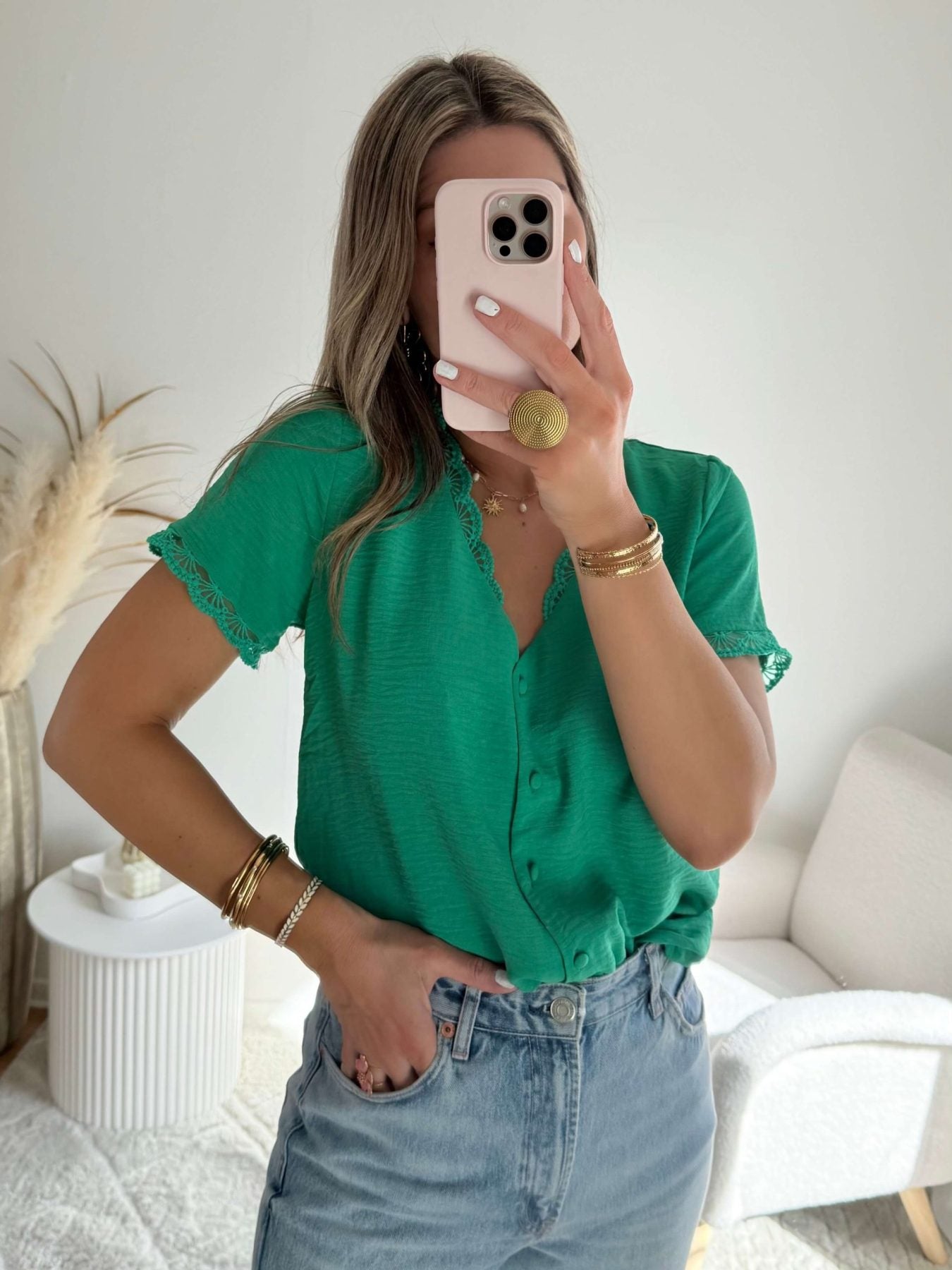 Blouse verte détail dentelle