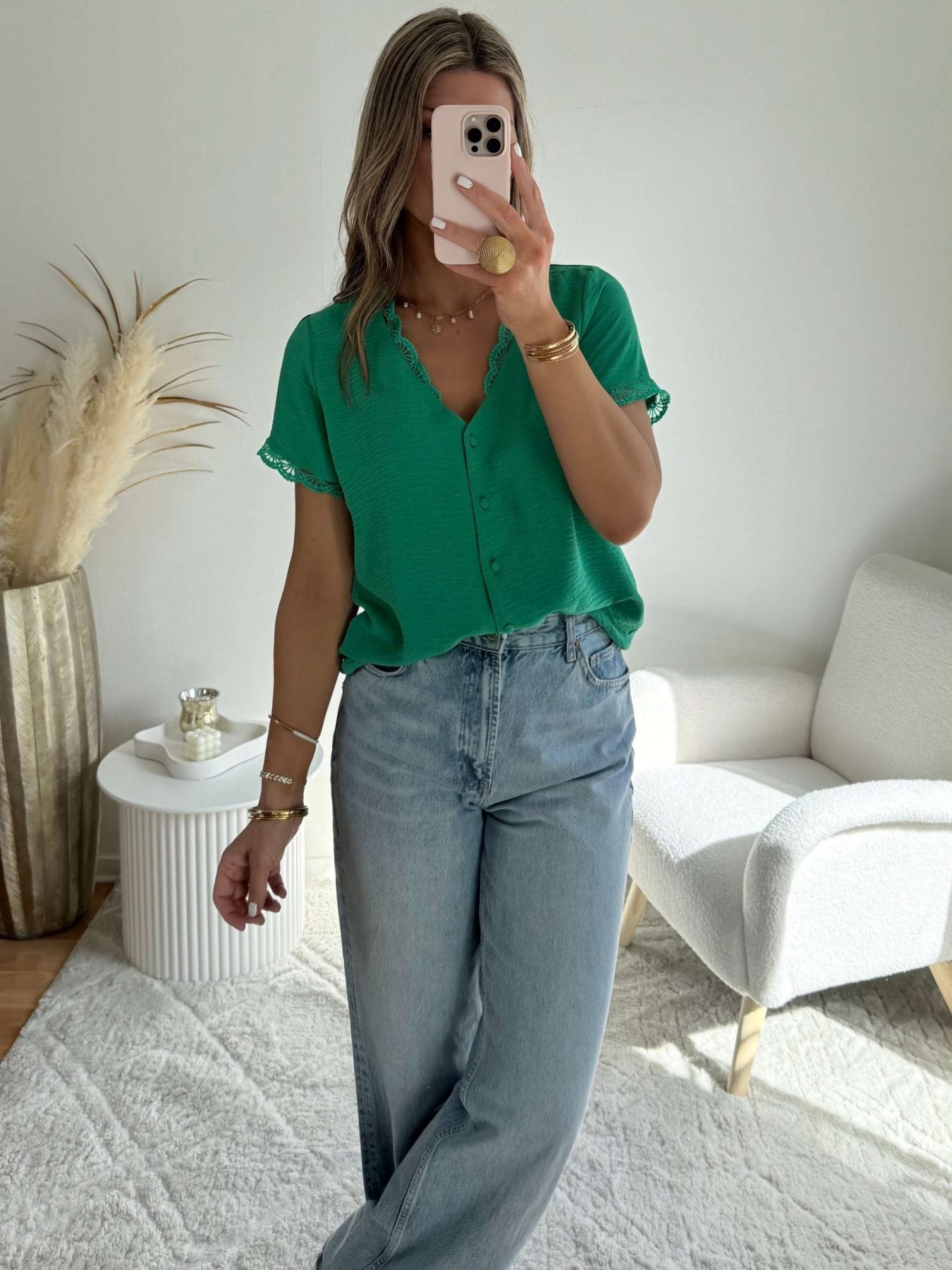 Blouse verte détail dentelle