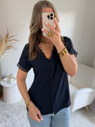 Blouse marine détails dentelle