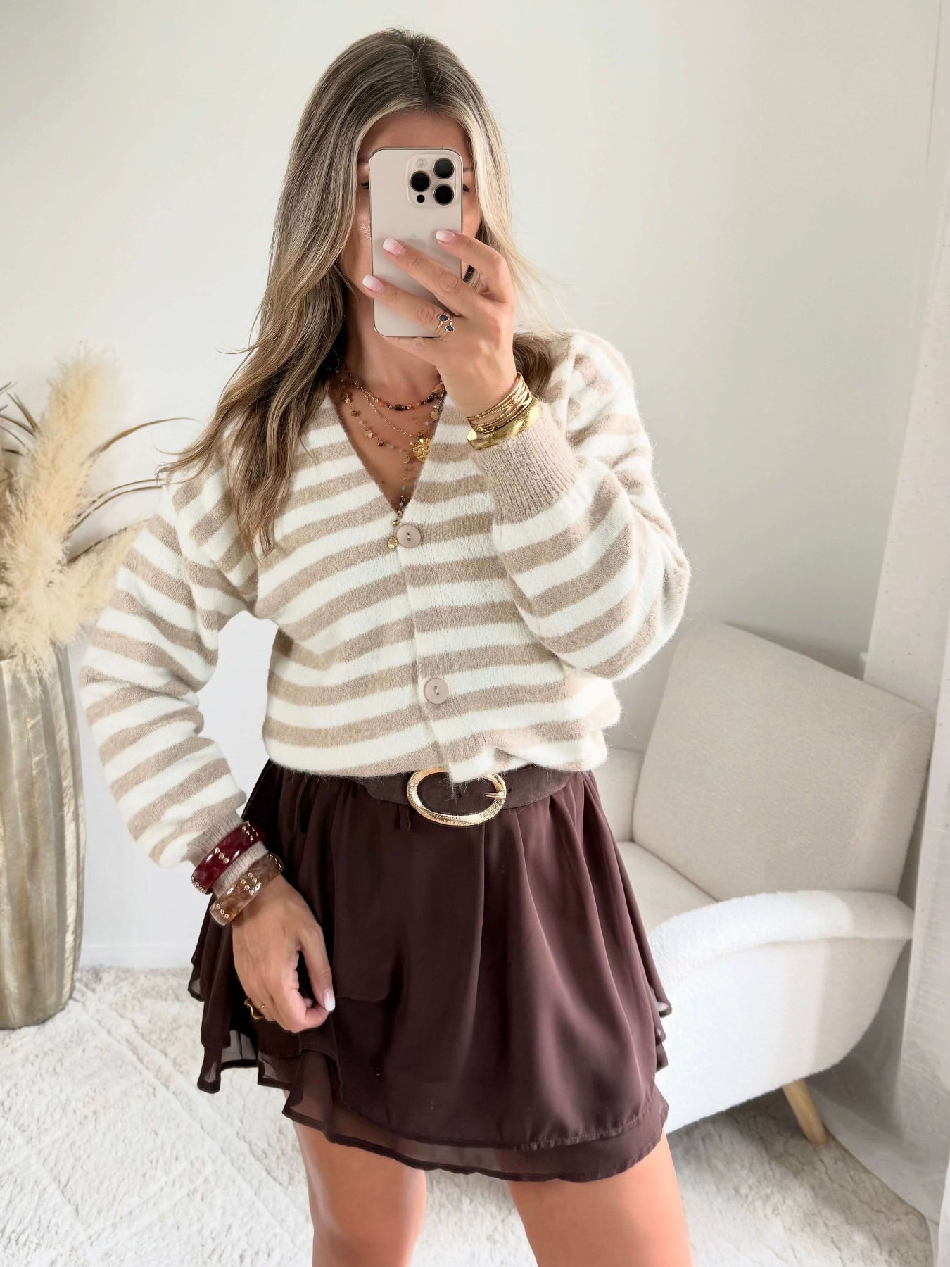 Le cardigan rayé beige Octave revisite l’incontournable marinière dans une version douce et féminine