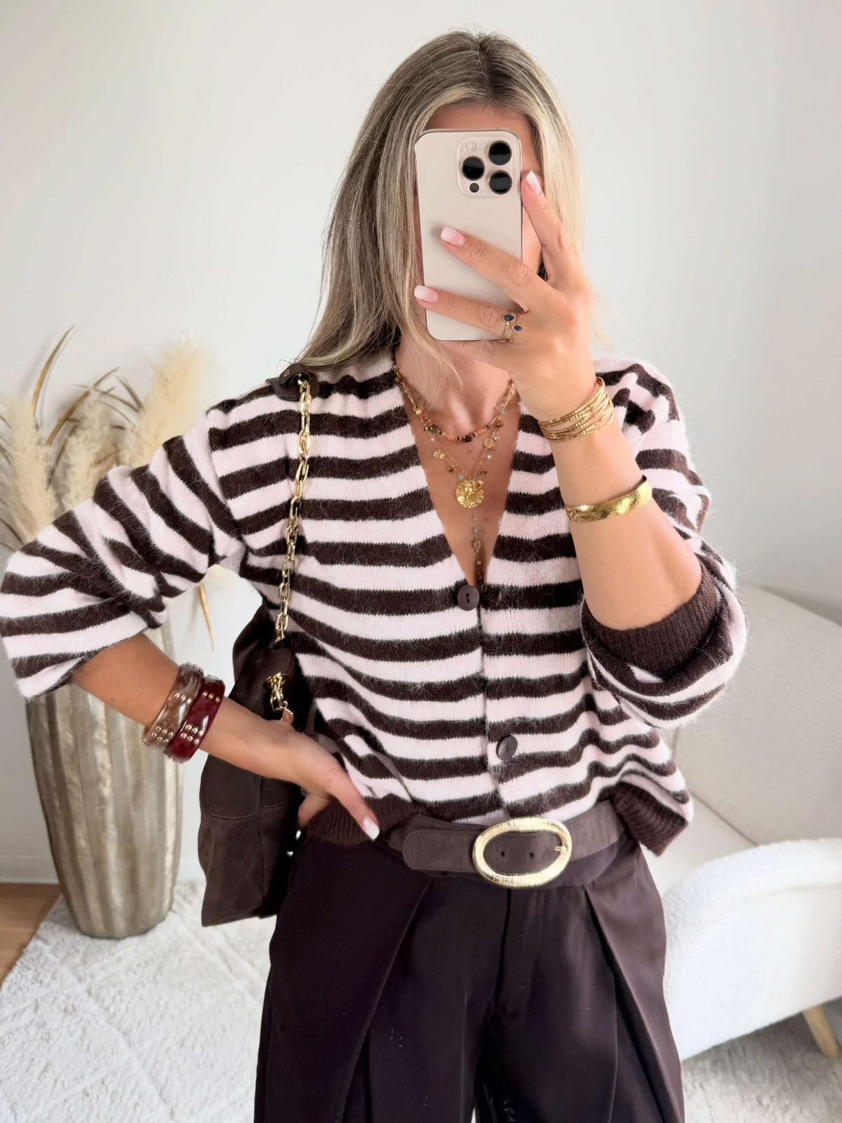 Cardigan rose à rayures et boutons Octave, disponible du S au 4XL