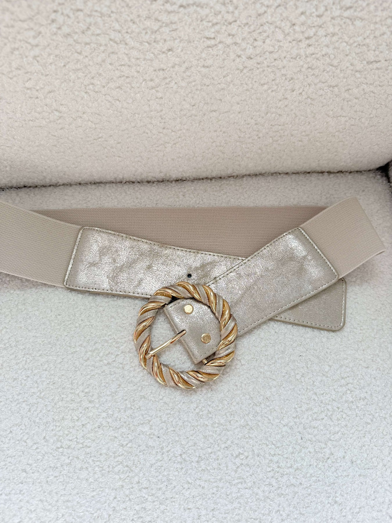 Ceinture dorée élastique femme grande taille avec boucle torsadée chic