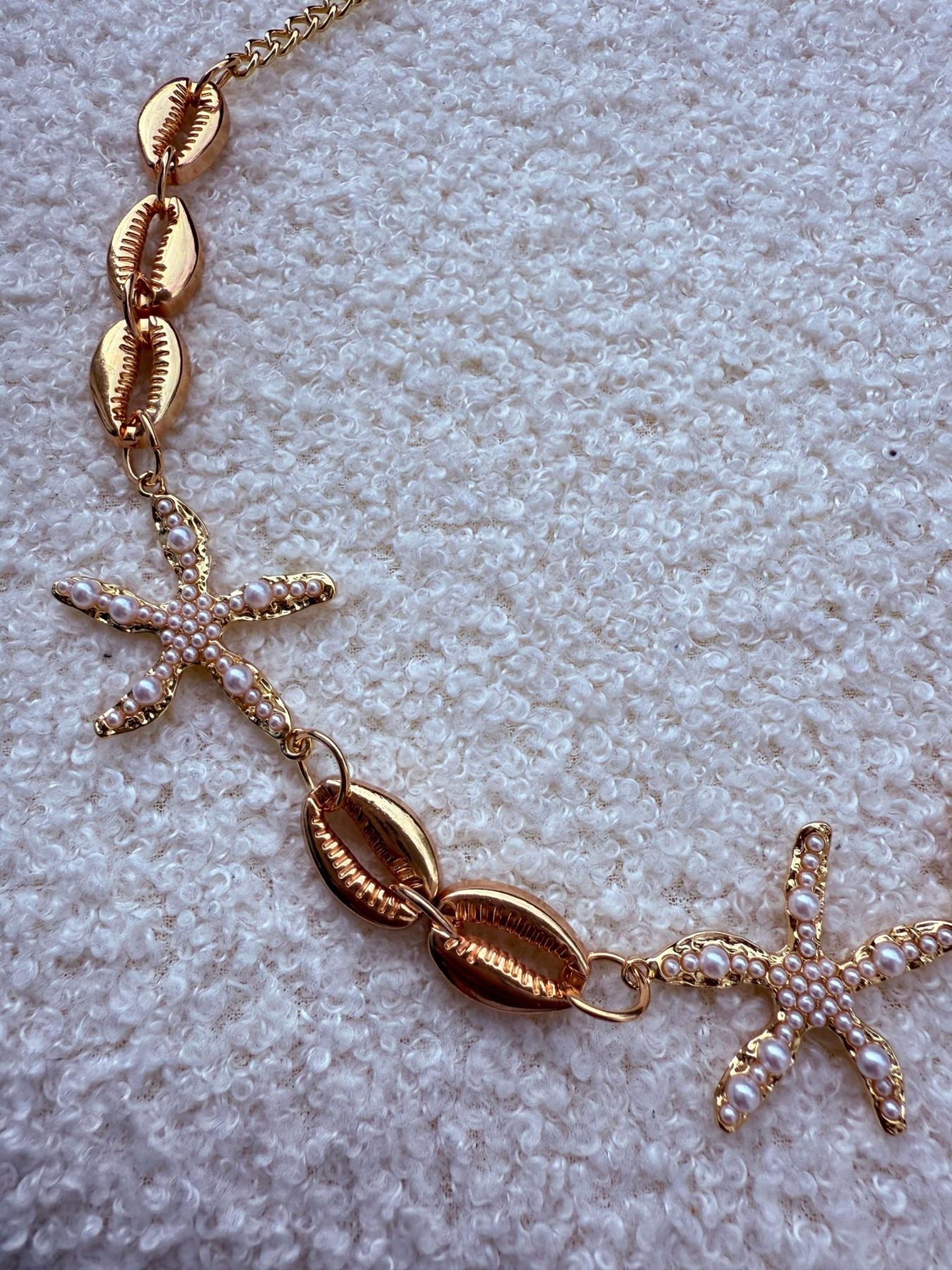 Chaine de taille dorée