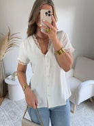 Blouse blanches détail dentelle