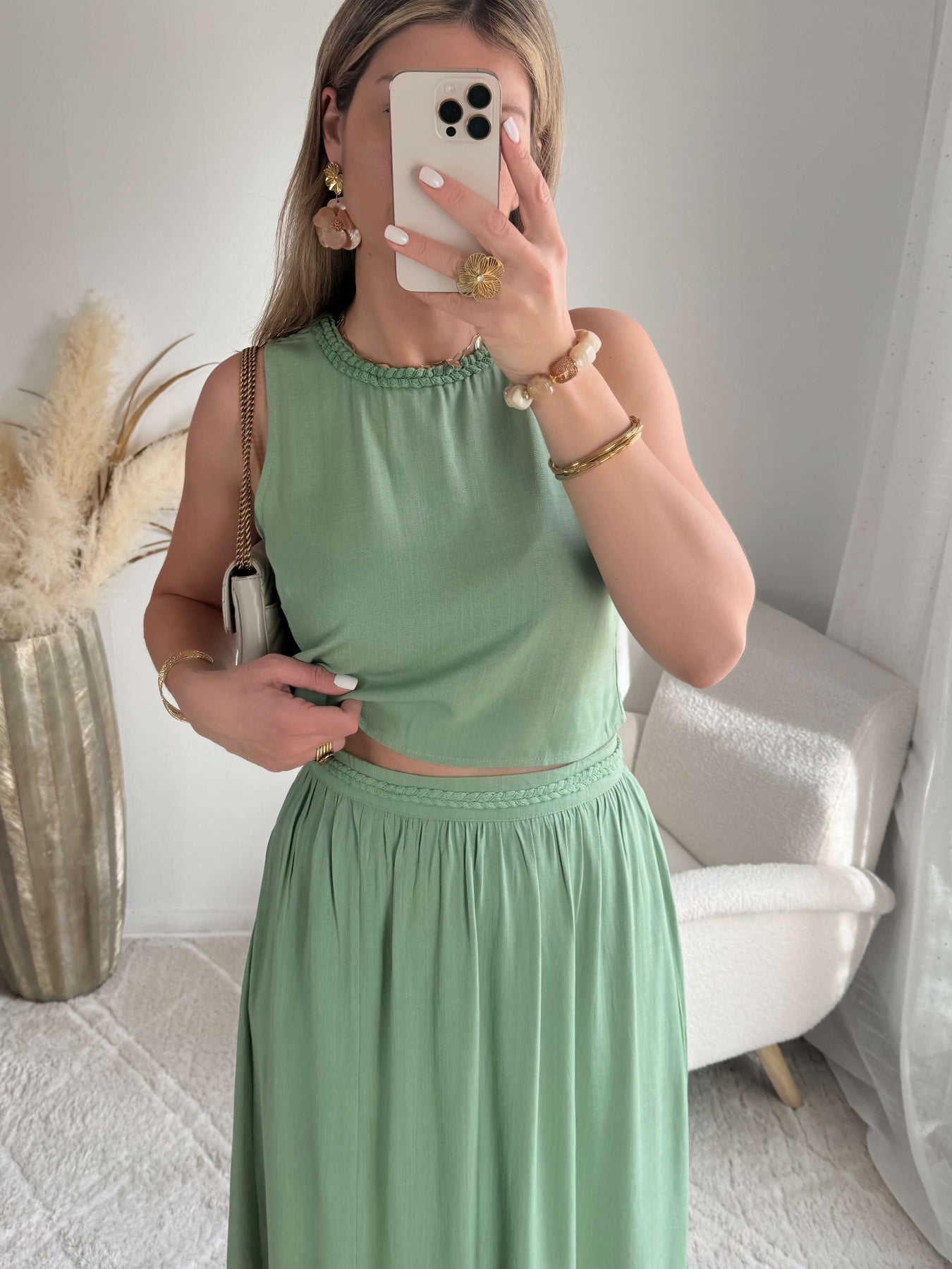 Ensemble femme vert sauge Lola avec haut fluide et jupe midi taille élastique 