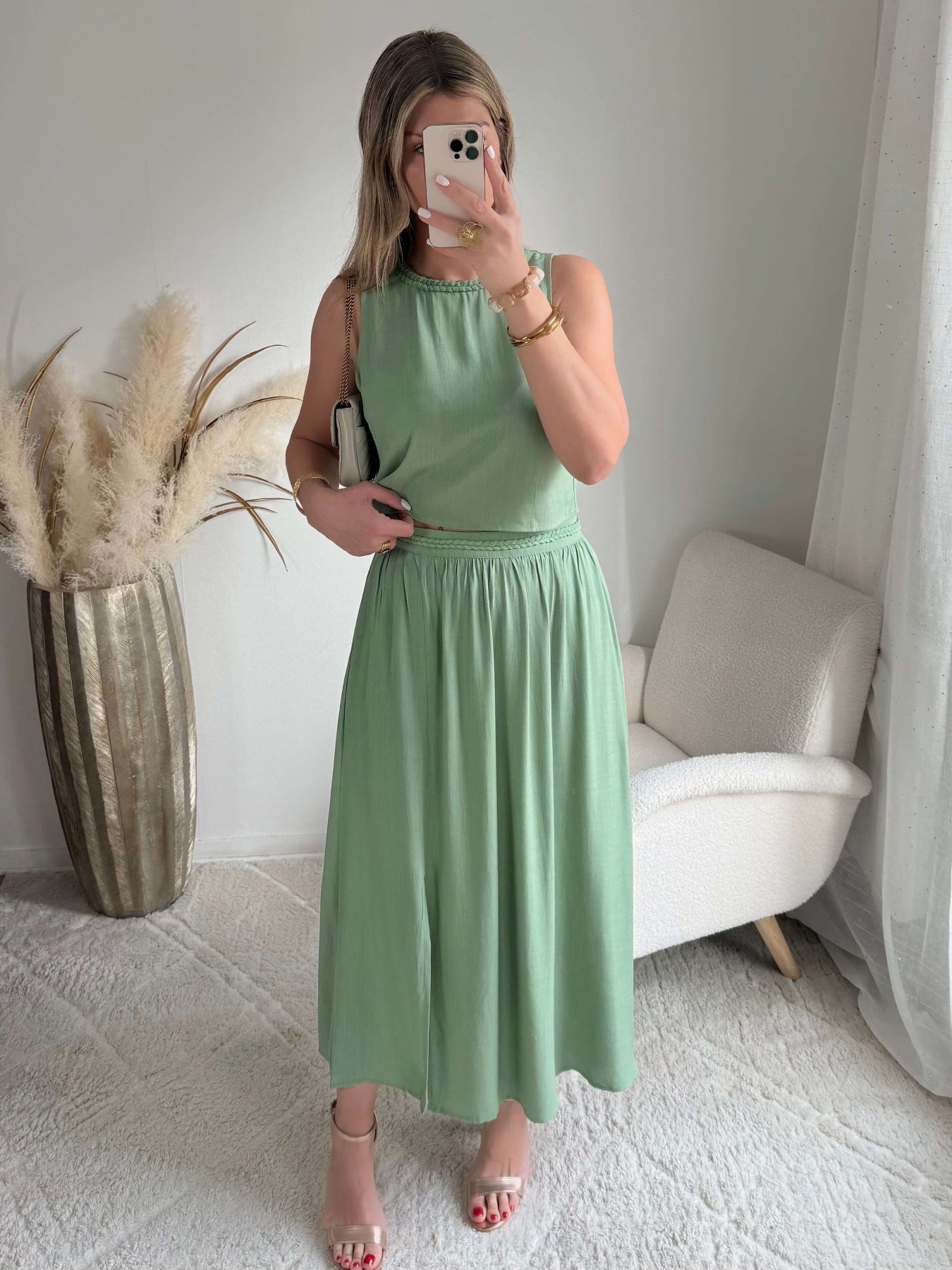 Ensemble femme vert sauge Lola avec haut fluide et jupe midi taille élastique 