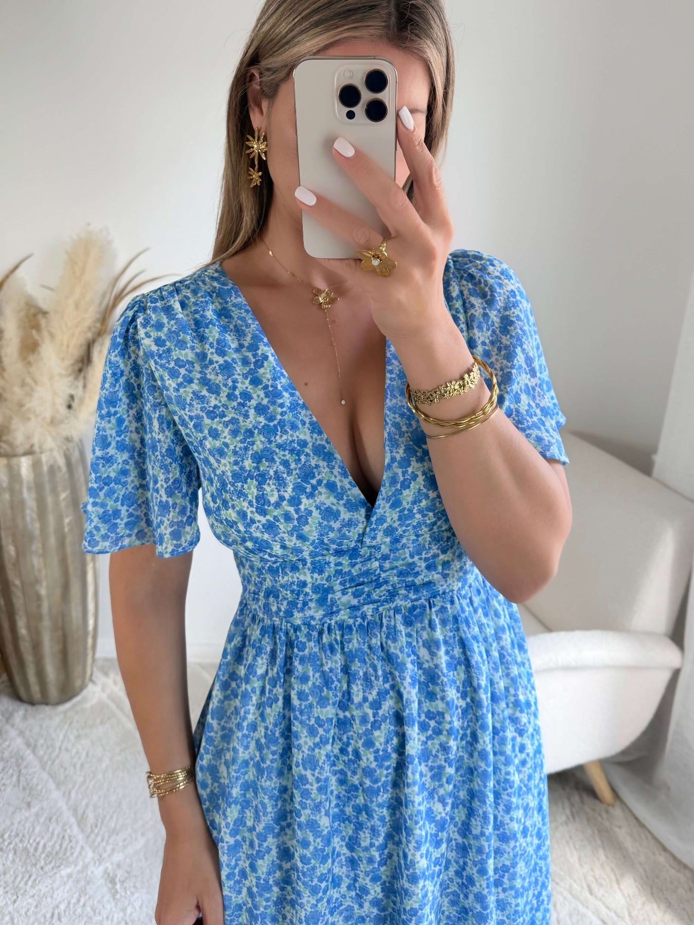 Robe courte imprimée bleue Léna coupe fluide décolleté V manches courtes Easy Dressing