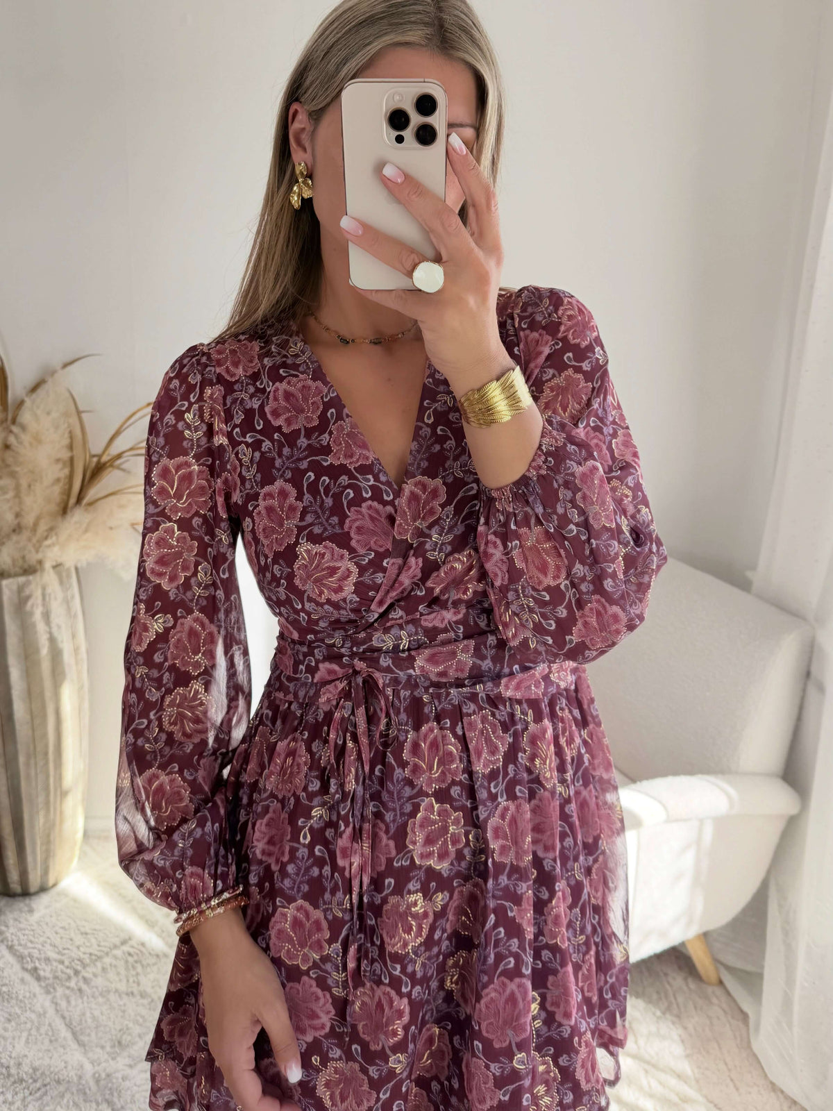 Robe courte prune dorée Paris à manches longues