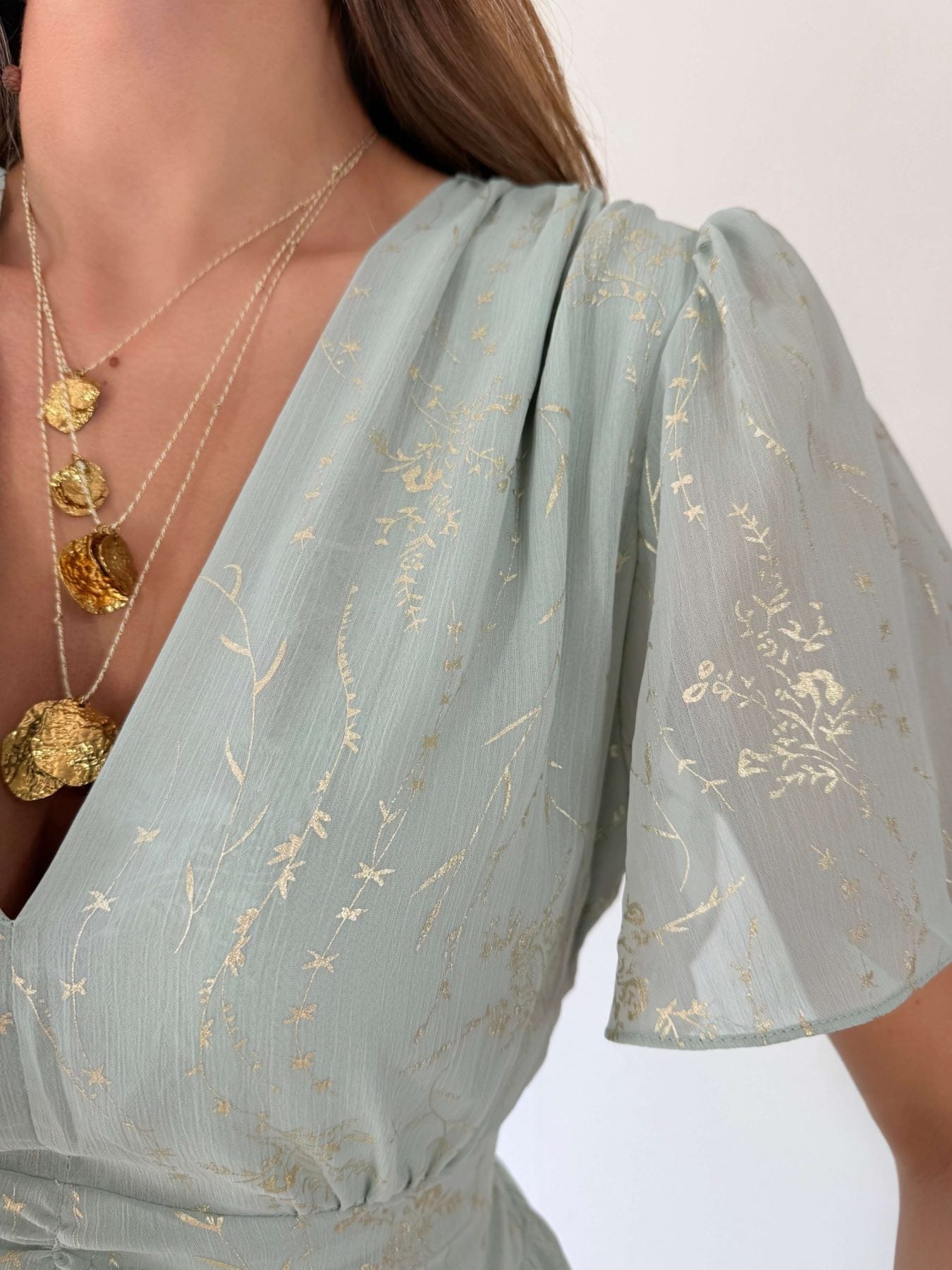 Robe dos nu verte dorée - Jeanne