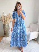 Robe longue bleue - Lyana du S au 4XL manches fluides et décolleté croisé