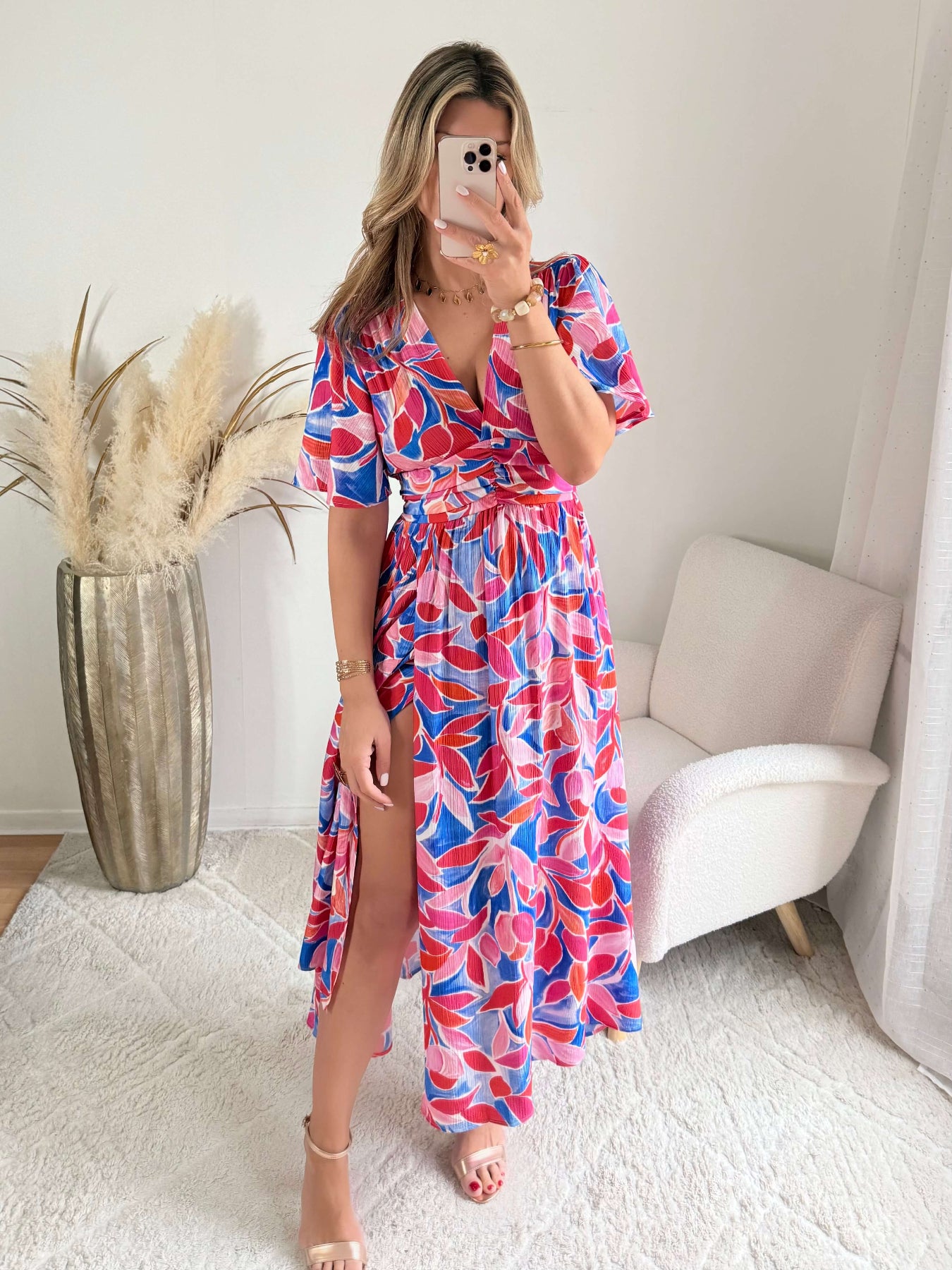 Robe longue fendue Indira imprimé bohème rose et violet portée modèle du 36 au 50 - Easy Dressing