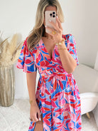 Robe longue fendue Indira imprimé bohème rose et violet portée modèle du 36 au 50 - Easy Dressing