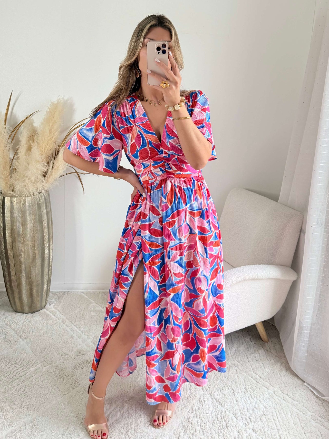 Robe longue fendue Indira imprimé bohème rose et violet portée modèle du 36 au 50 - Easy Dressing