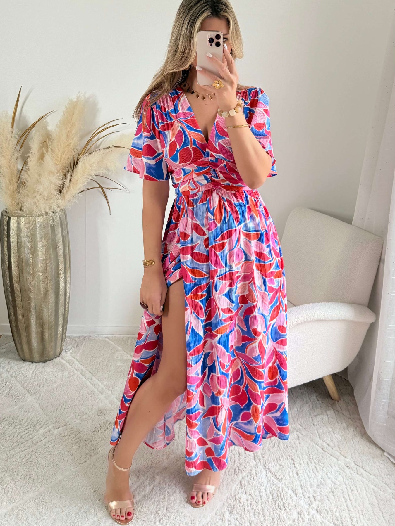 Robe longue fendue Indira imprimé bohème rose et violet portée modèle du 36 au 50 - Easy Dressing