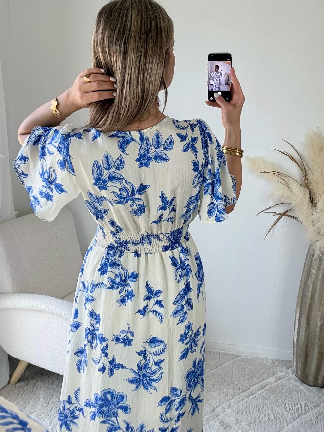 Robe Maddy bleue élégante et féminine, coupe flatteuse du S au 4XL, idéale pour cérémonie, mariage ou soirée chic