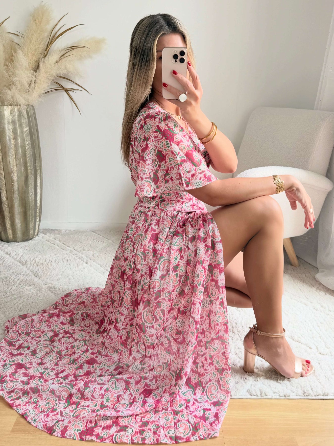 Robe longue rose imprimée bohème Giulietta avec manches fluides et décolleté cache-cœur du S au 4XL.