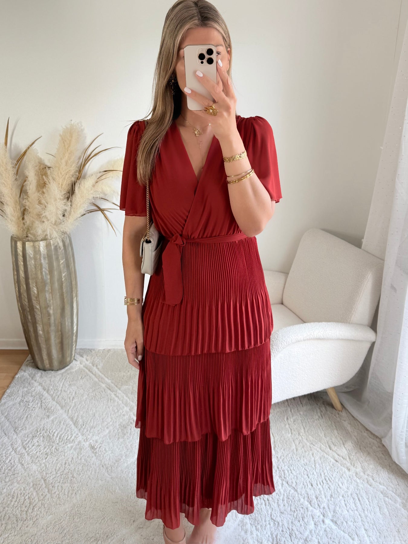 Robe terracotta plissée Camélia coupe portefeuille manches courtes élégante fluide Easy Dressing