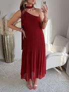 Robe longue plissée terracotta une épaule robe fluide élégante femme cérémonie soirée chic