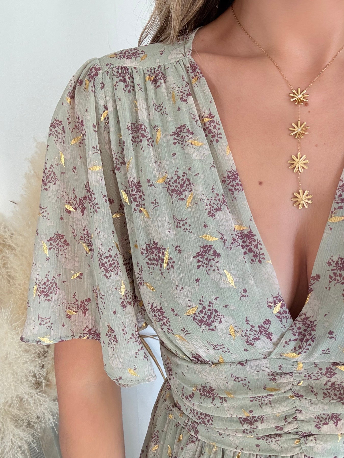 robe longue grande taille vert sauge dorée femme coupe portefeuille fluide élégante du S au 4XL Isadora