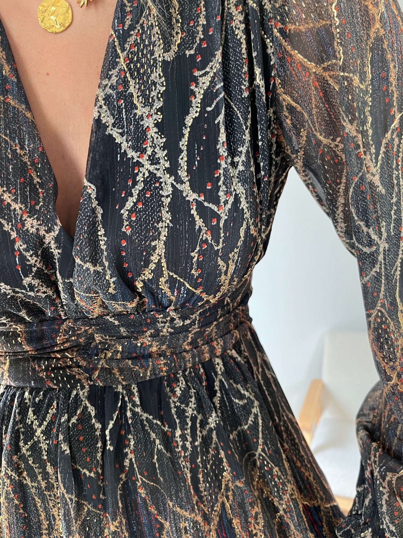 Robe noire dorée - Gloria