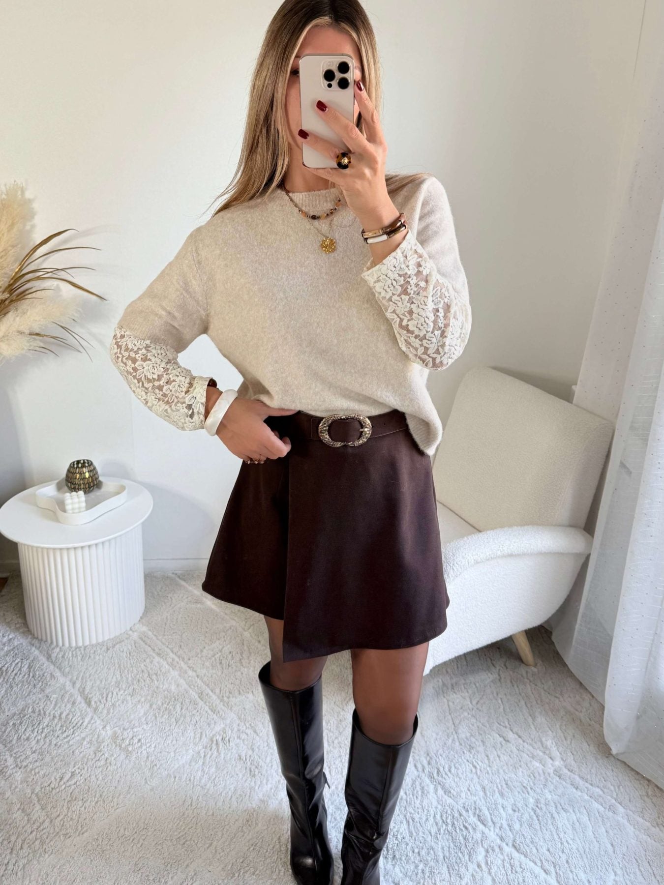 Pull manches dentelle beige