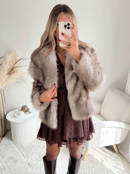 Veste en fausse fourrure taupe – Jodie