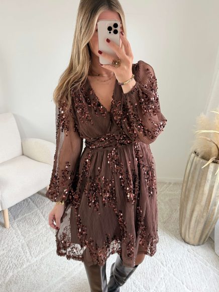 Robe marron à sequins – Adara