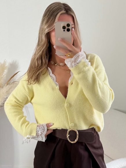 Cardigan dentelle jaune – Elina